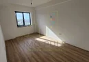 Bloc nou in oras. Etaj 1.