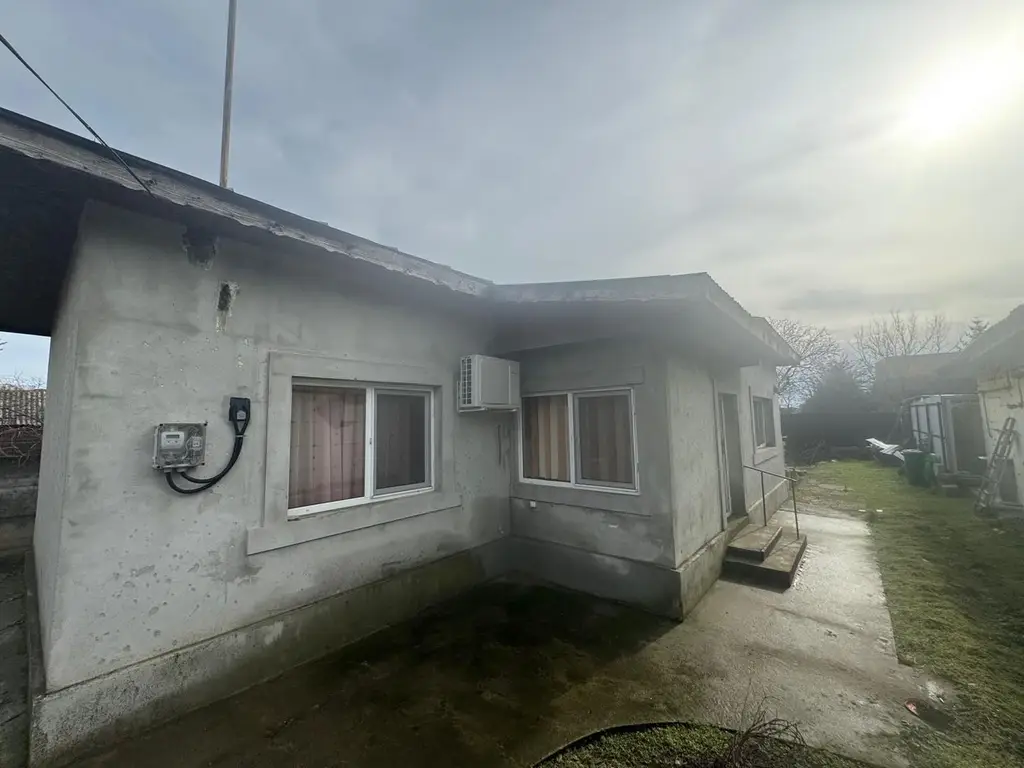 Casă de vânzare – Strada Mugurilor