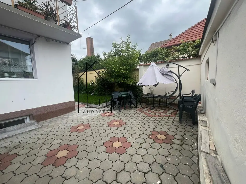 Casă de Vanzare | 200 MPU | Teren 305 MPU | Ultracentral