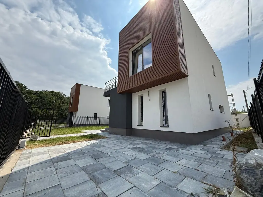 Forest Side Villa ** Corbeanca ** 150 mp Utili **420 mp Teren* com 0%