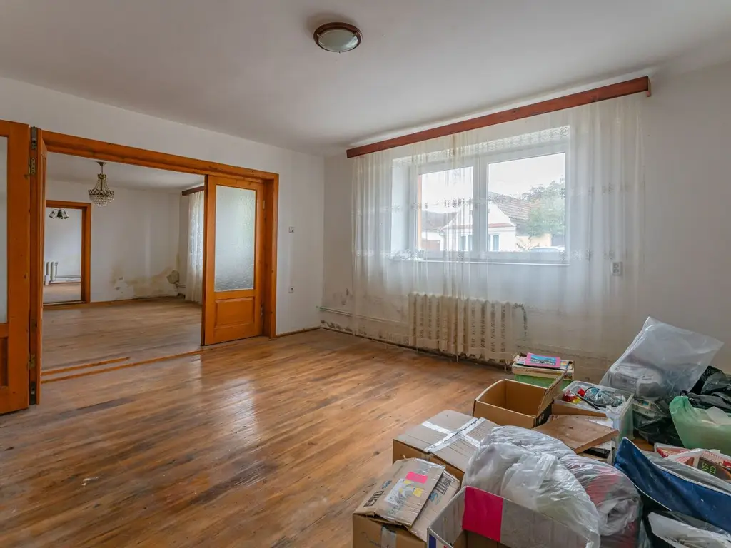 Casă individuală de renovare în Bod, Brașov