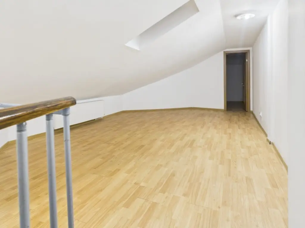 Apartament 1 cameră cu balcon și pod compartimentat | Dâmbovița, Timiș
