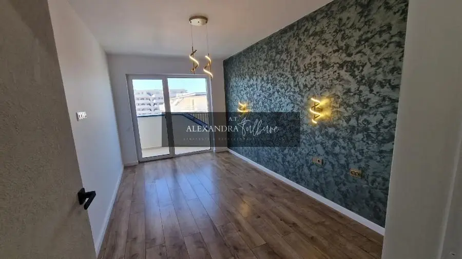 Apartament 2 camere, etaj intermediar, terasa,