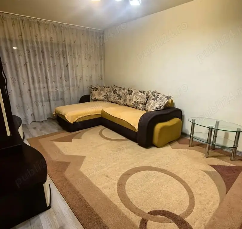 De inchiriat apartament cu 2 camere zona Gării, Universitate, 380 E