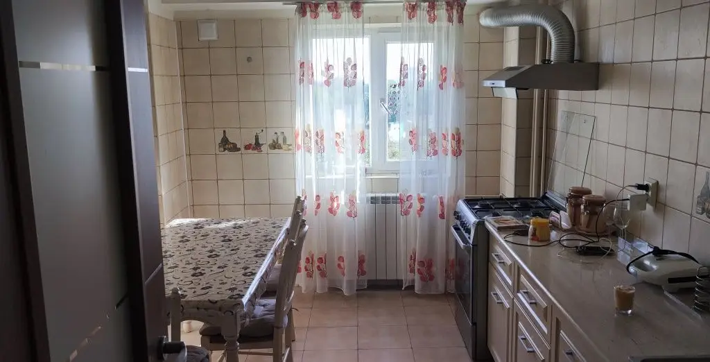 Apartament 4 camere Calea Văcărești