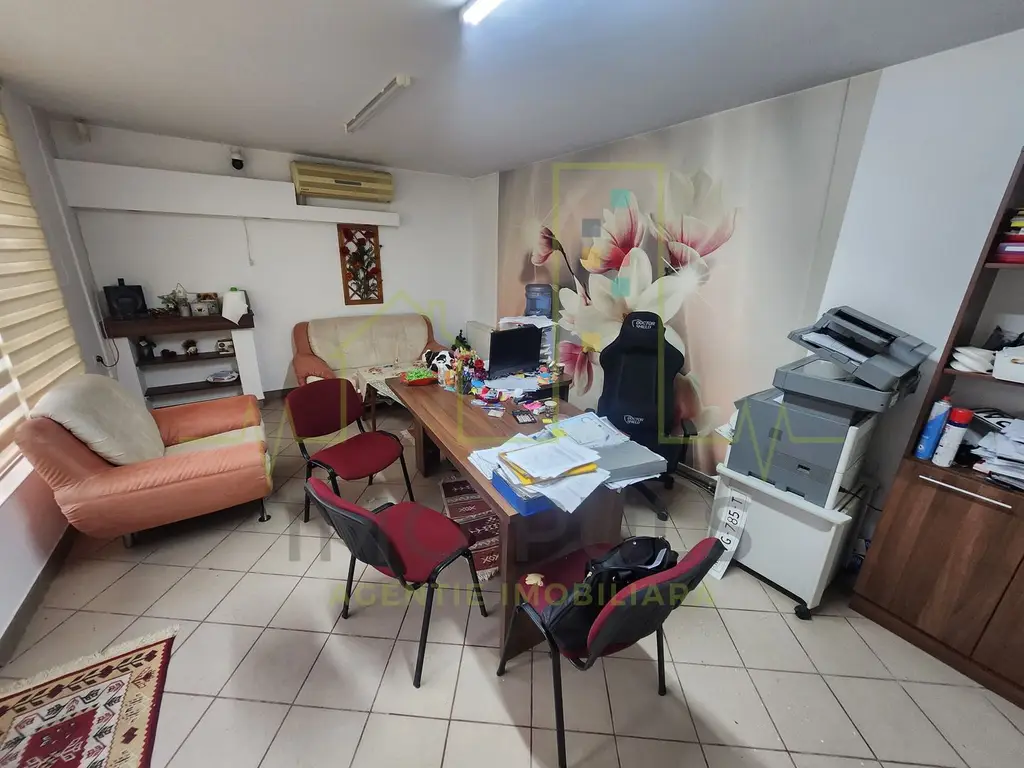 Casa individuala. Mobilata si utilata. Garaj.