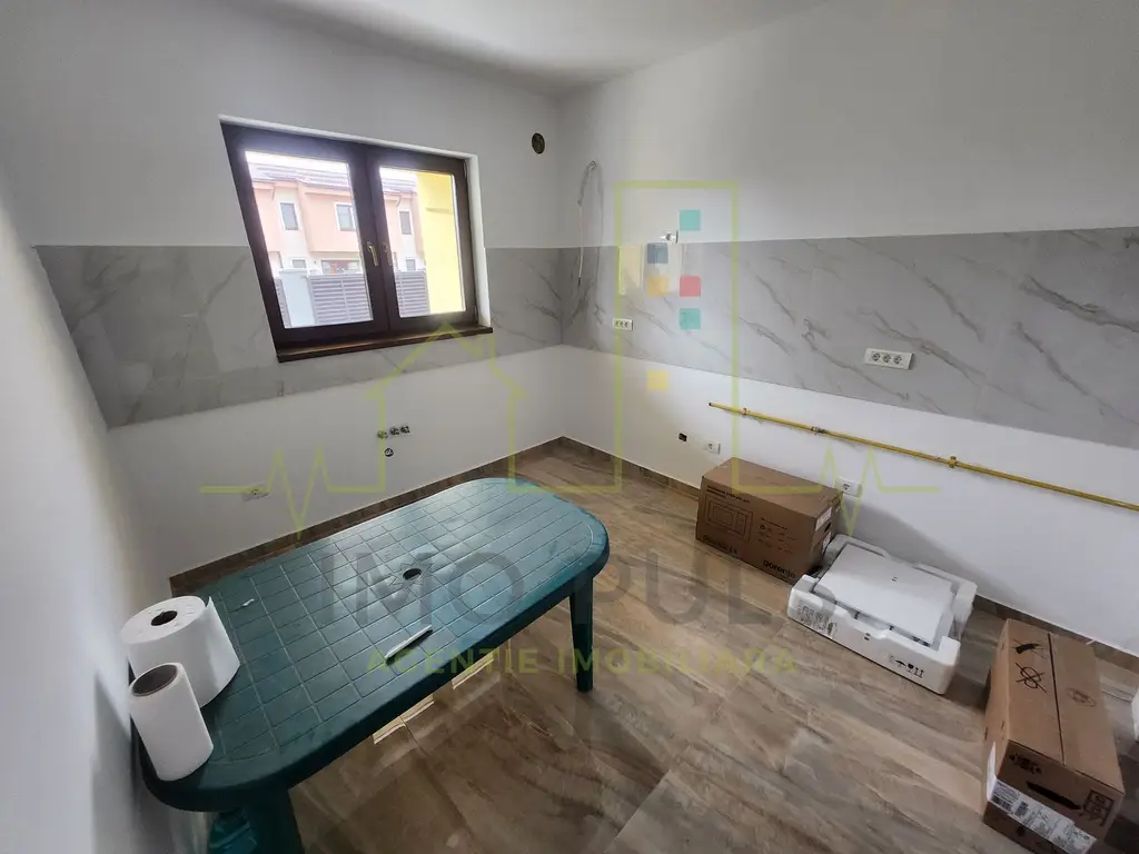 Casa Individuala. Piscina. 2 Garaje. Timisoara. Posibilitate rate