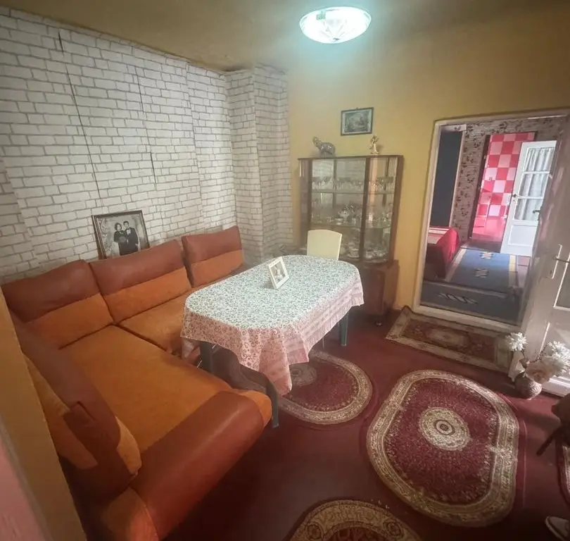 Casă de vânzare – Strada Mugurilor