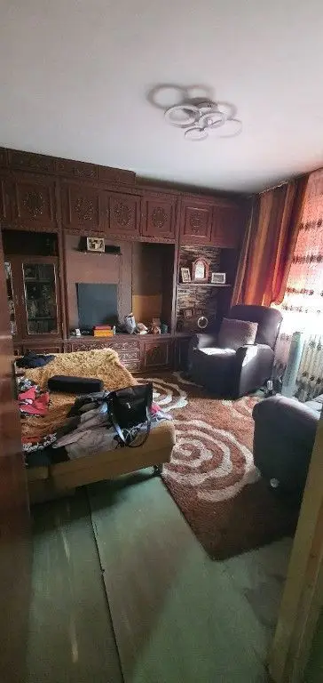 Apartament 4 camere decomandat Rahova