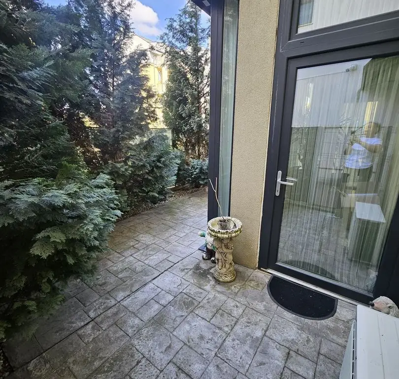 Apartament LUX cu 2 camere și curte privată 140 mp – Dumbrăvița