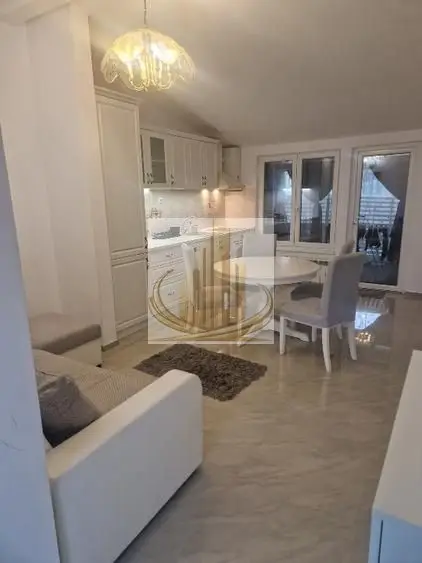 De inchiriat 2 camere la curte Circumvalatiunii
