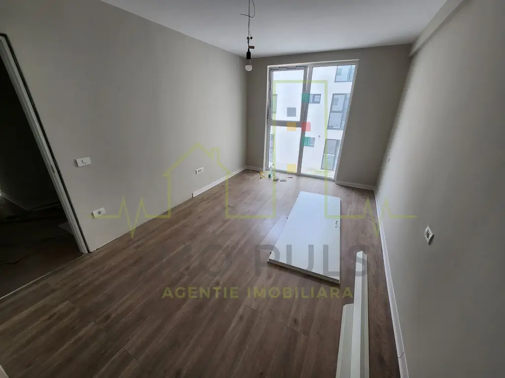 Lipovei. Etaj 1. Bloc nou. Lift