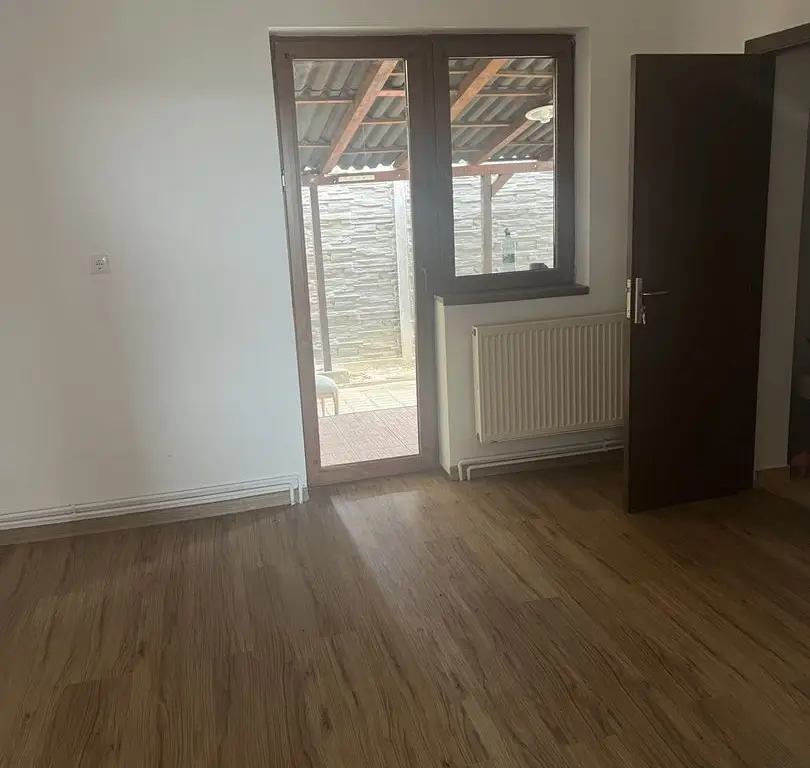 CASA DE VANZARE IN CARTIERUL PRIMAVERII -GIARMATA MARE