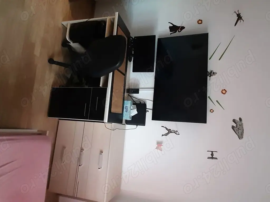 inchiriez apartament 3 camere ,loc parcare