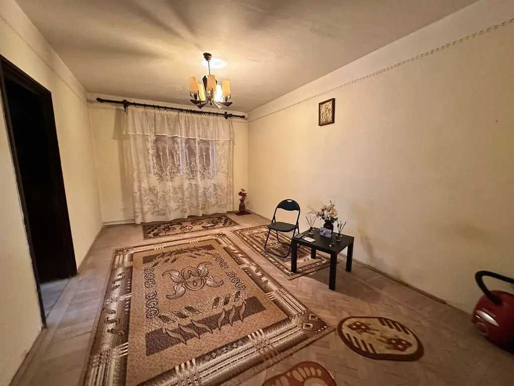Apartament 2 camere, central, parter – Giurgiu