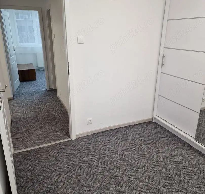 Vanzare Apartament 3 camere renovat & mobilat