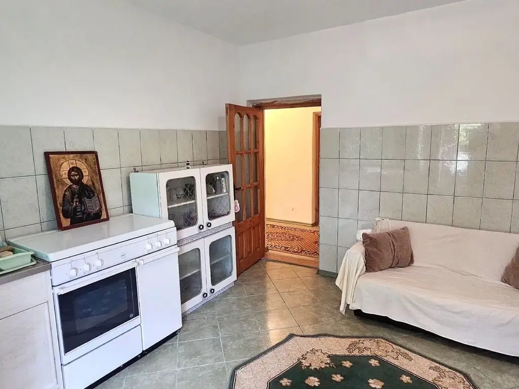 Casa la sol cu teren 1055 mp si livada - Vanatori, Galati