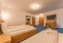 Pensiune Râșnov, 13 camere plus locuință proprietar, zonă Cetate