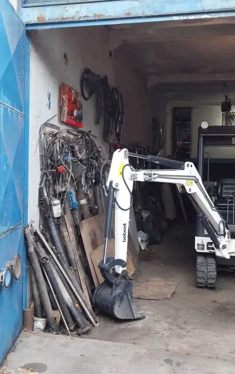 Constructie hala garaj plus teren , 300 mp, Sos. Fundeni, Stradal