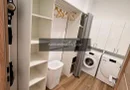 Apartament de vanzare cu 3 camere, 2 bai, balcon, garaj
