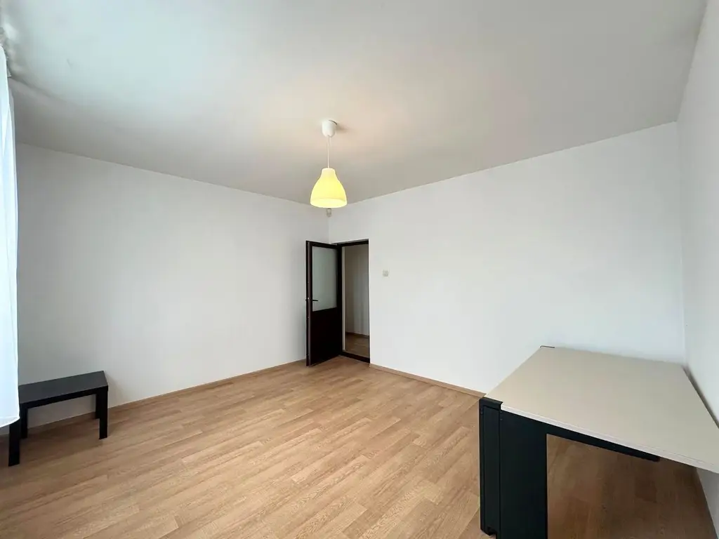 Inchiriere casă complet renovată cu 4 camere Băneasa, Sector 1