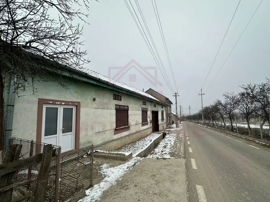 CASĂ DE VÎNZARE ÎN ILOVA\7 CAMERE, JUD.CARAȘ-SEVERIN
