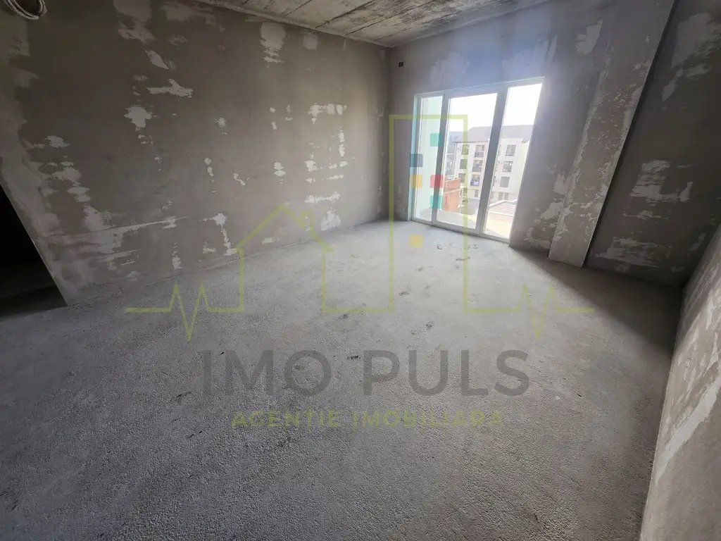 4 Camere. Penthouse. Girocului - Esso. Lift