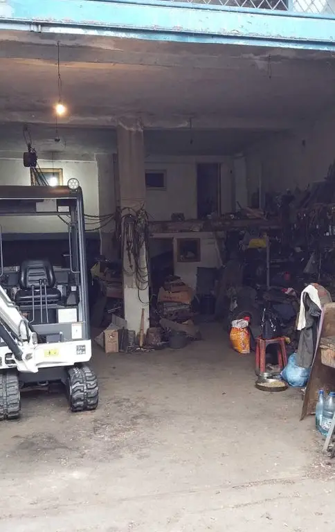 Constructie hala garaj plus teren , 300 mp, Sos. Fundeni, Stradal