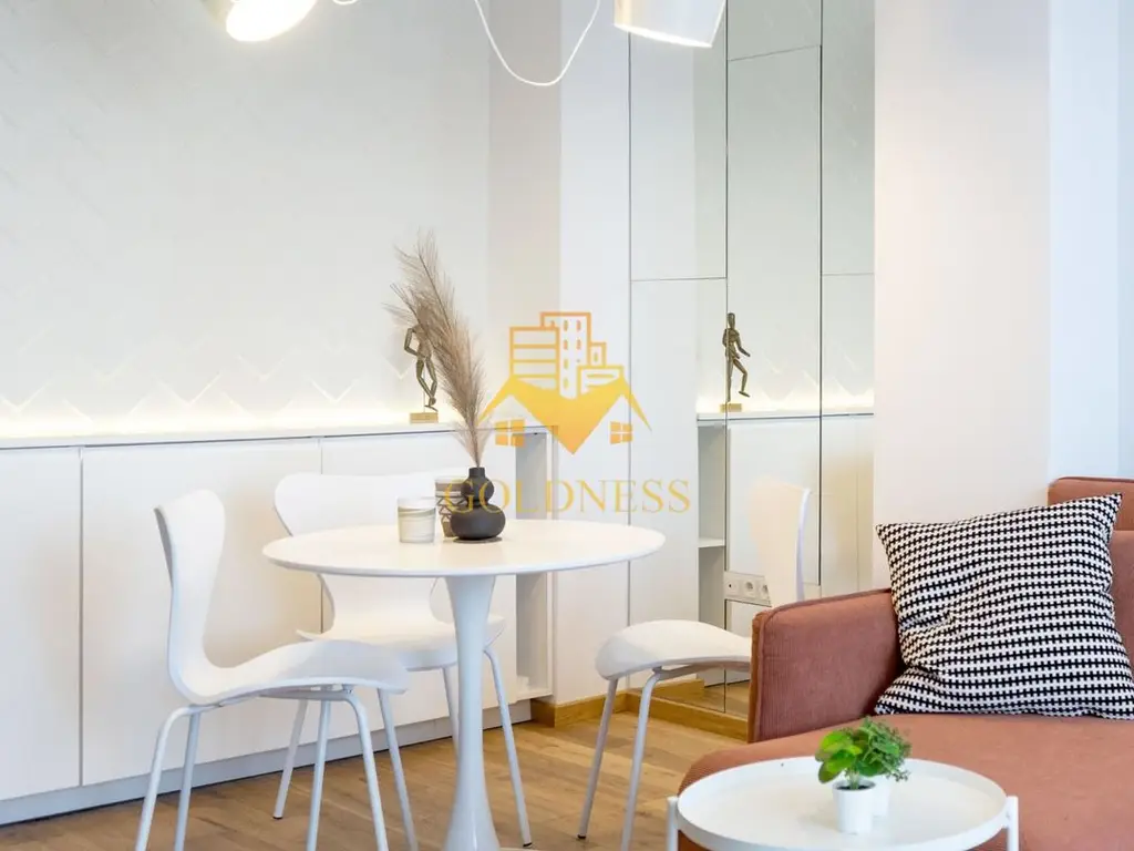 Apartament superfinisat zona Strazii Horea. Bloc nou!