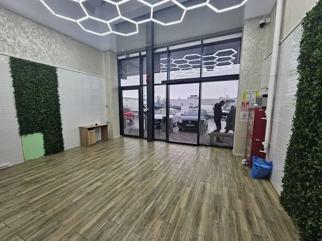 Spațiu comercial de închiriat – Shopping Park, Bd. Nicolae Bălcescu