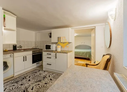 Garsoniera, la casa, parcare, Zorilor Zona UMF, Marinescu, Piezisa
