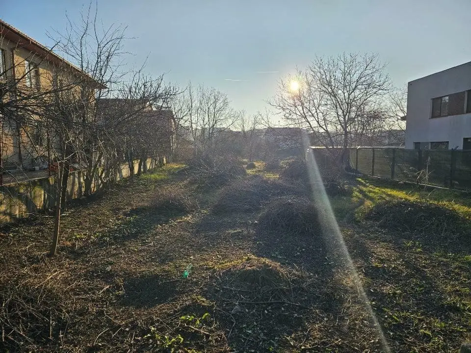 Teren intravilan 600mp, zona Kamsas