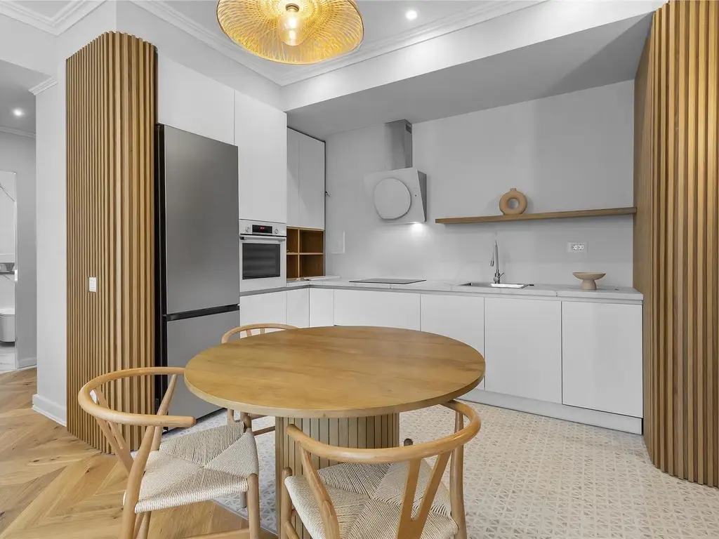 Apartament exclusivist cu 2 camere de închiriat în ONE66 design contemporan