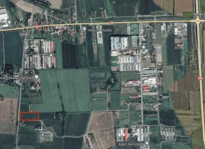 Vand teren extravilan 8000 mp