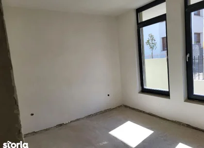 ageuropa.ro vinde ap. 2 cam. NOU semifinisat, zona Titulescu PARTER.