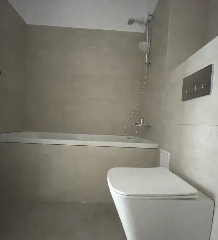 Vanzare apartament nou 2 camere zona Tractorul