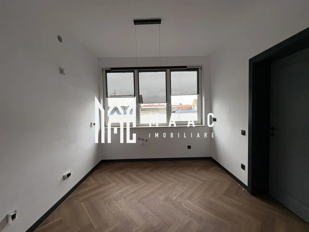 Apartament 3 Camere I Balcon I La cheie I 2 Parcări