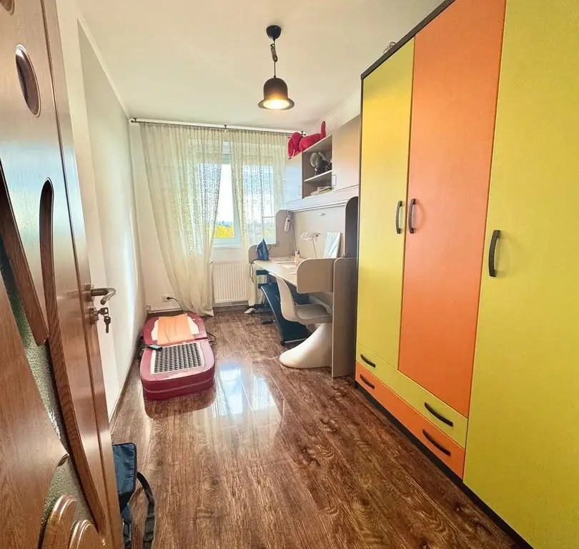 Apartament 3 camere, 64 mp, Nicolae Titulescu, etaj 4