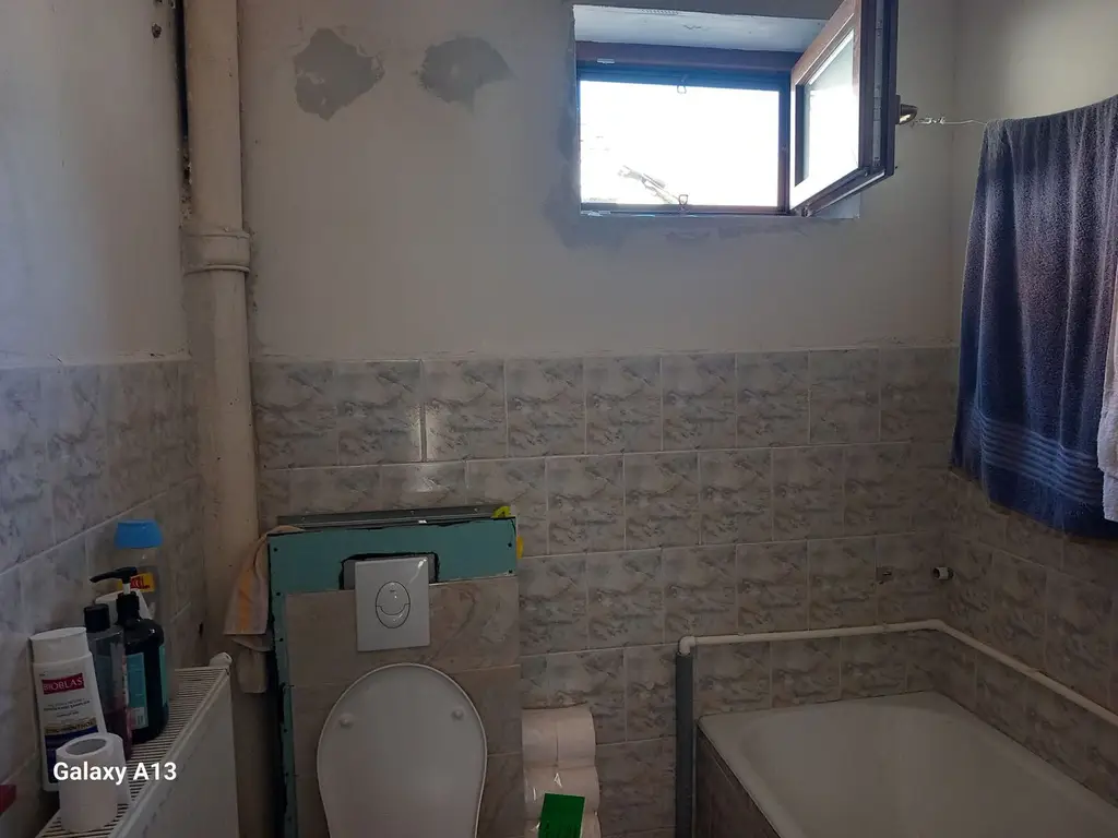 BRASADAS vinde vinde casa 4 cam. teren 5 ari 117mp.