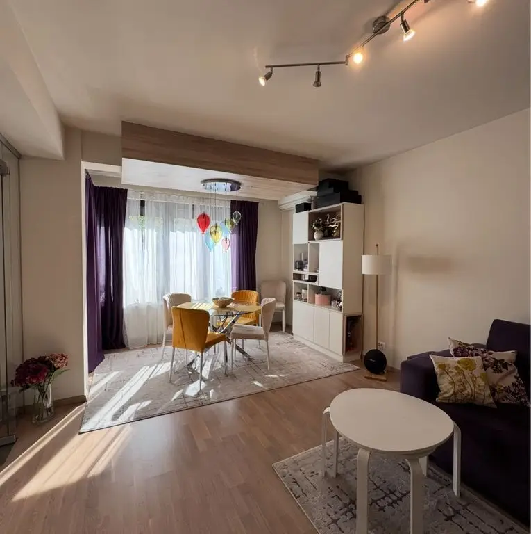 Apartament la cheie 3 camere 2bai curte proprie parcare subterana lift
