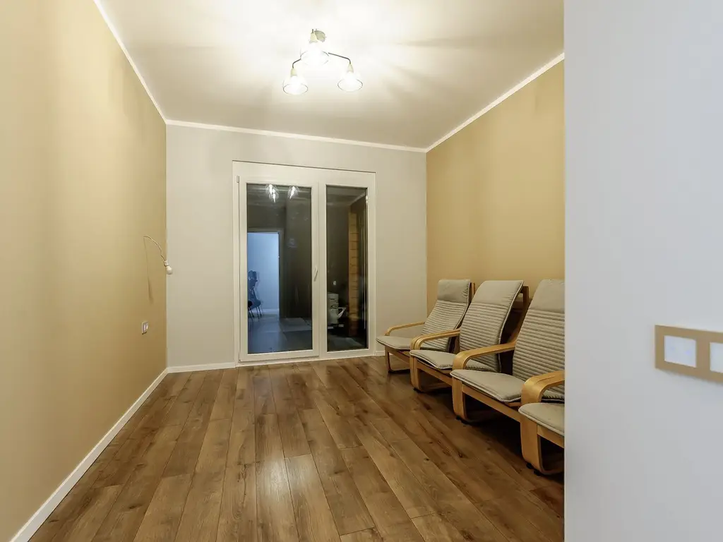 PROPRIETATE VANDUTA Apartament ARED spectaculos cu gradina si garaj