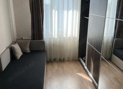 vand apartament 3 camere plus dressing