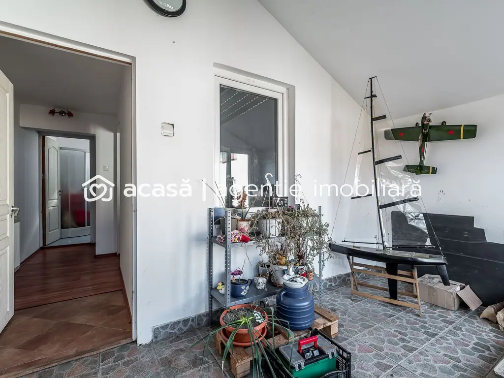 Casa ideală pentru familie: școală la 3 min. Zonă foarte liniștită.