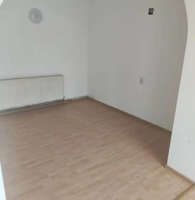 Vând casă vilă renovabilă Băneasa
