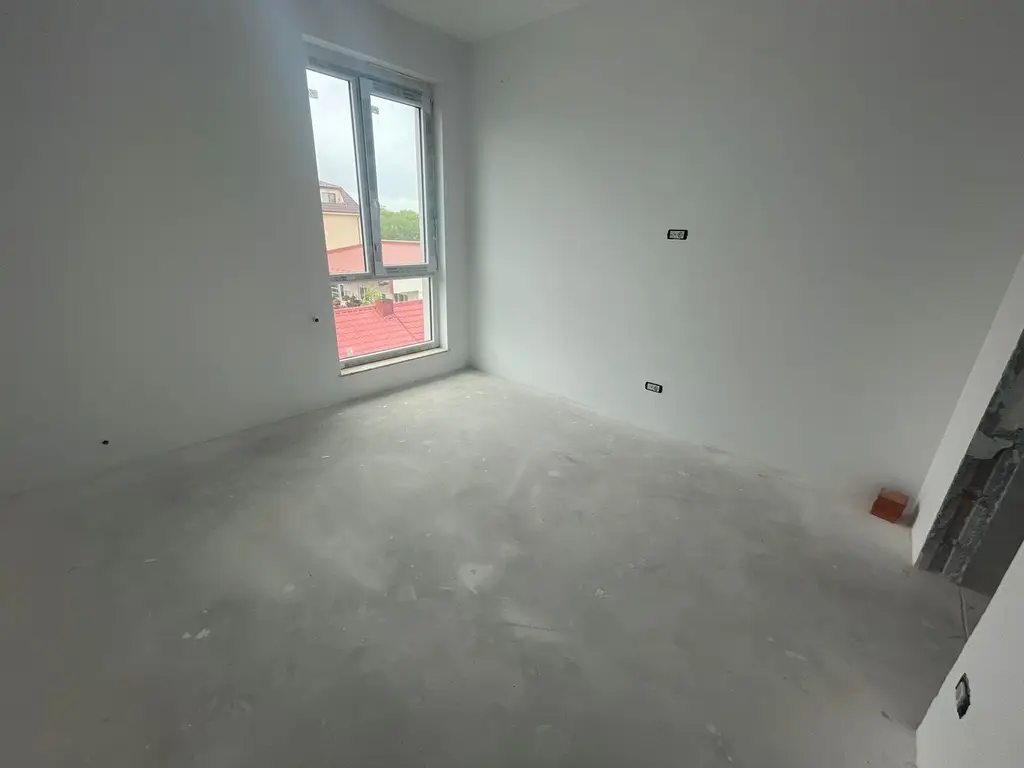 Apartament 2 camere 54 mp Otopeni central