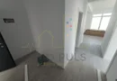 Etaj 1 si Etaj 2. Decomandat. Finisat modern. Clima. Loc de parcare