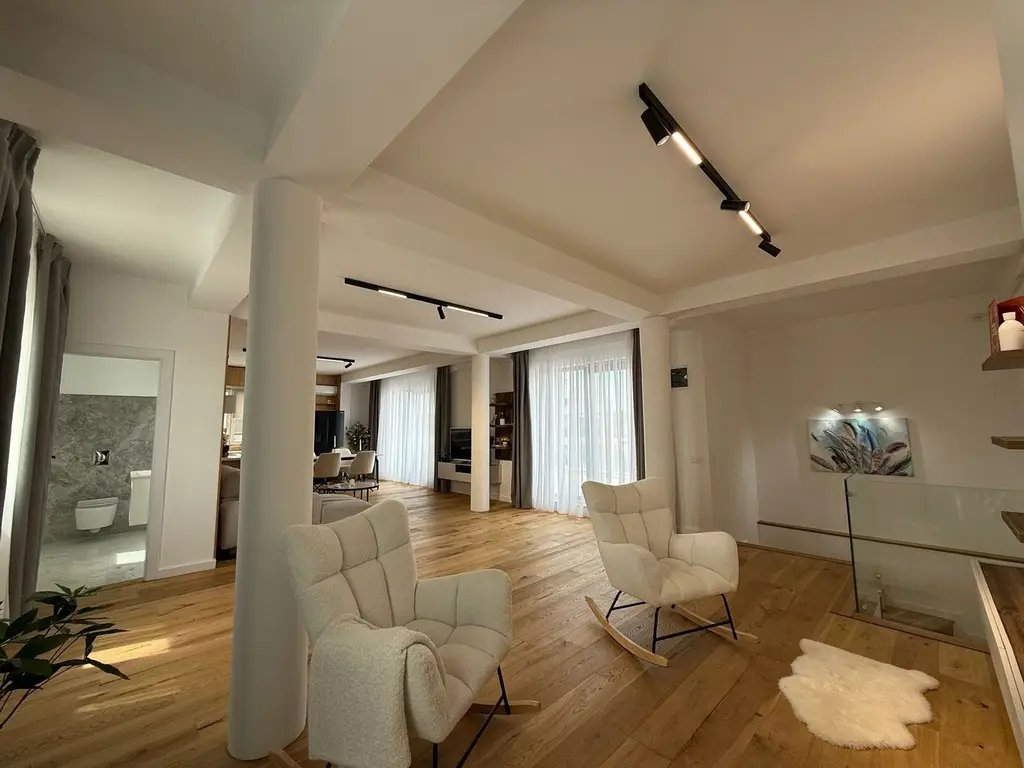 Luxury Duplex with Stunning Sunset Views *** Iancu Nicolae