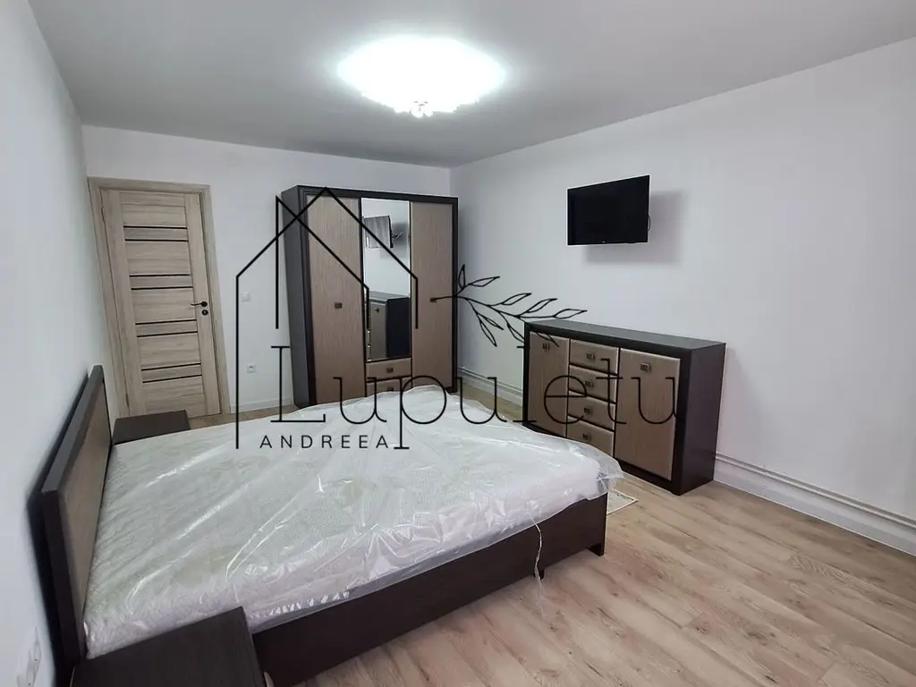 Apartament de Inchiriat | 3 Camere | Parter | Decomandat | Strand