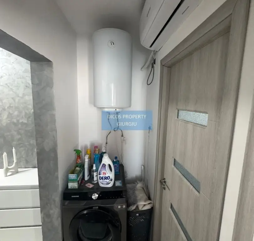 Apartament 3 camere de vânzare – Tineretului, bloc turn