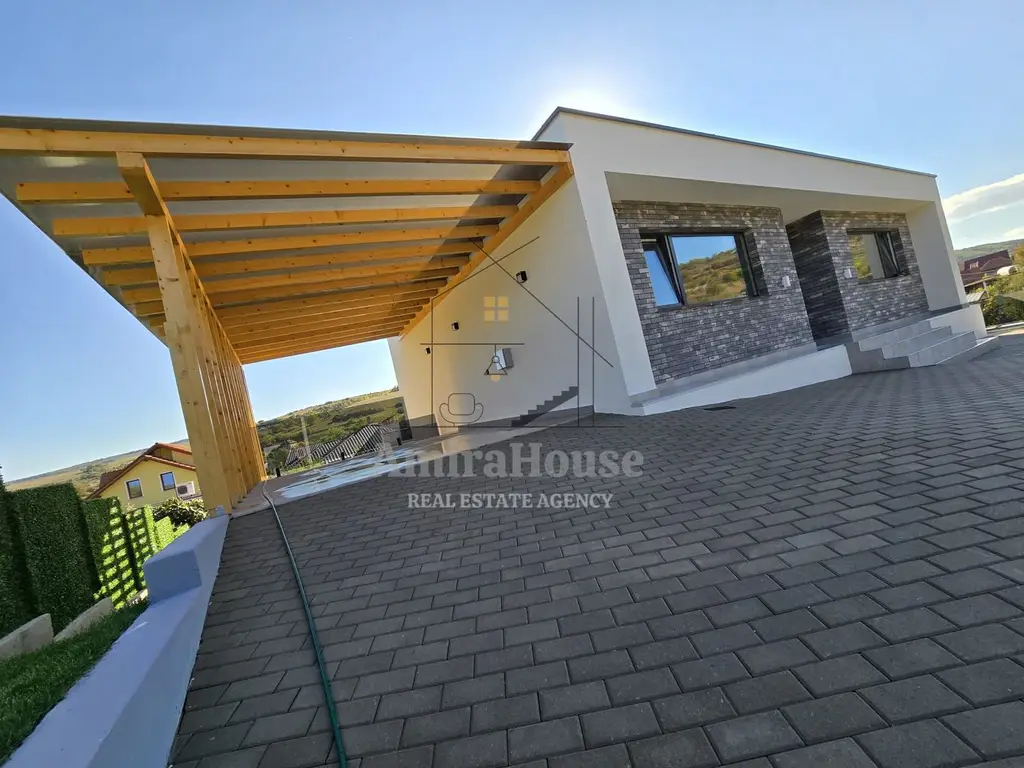 Casa individuala, 129 mp utili, teren 583 mp, terasa 68 mp, zona Sun Garden